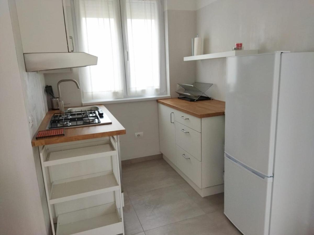 Riva'S Slim House 2 Apartment Ngoại thất bức ảnh
