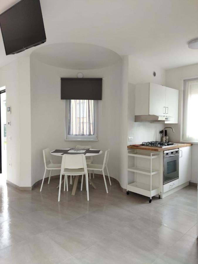 Riva'S Slim House 2 Apartment Ngoại thất bức ảnh