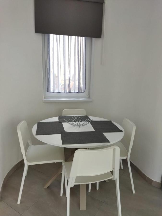 Riva'S Slim House 2 Apartment Ngoại thất bức ảnh